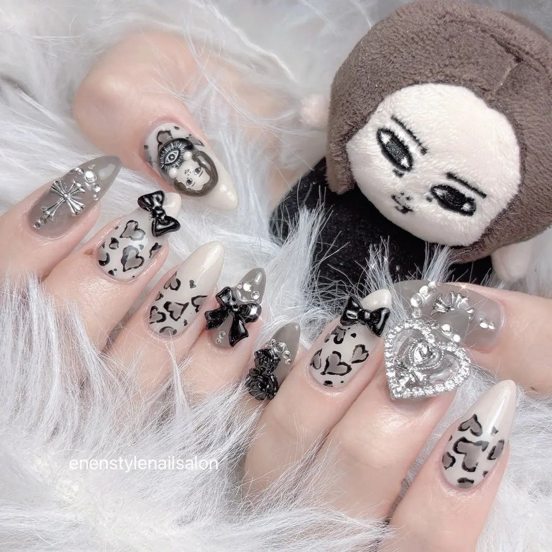 ネイル ハンドネイル 🐾enen style 🐾のネイルデザイン