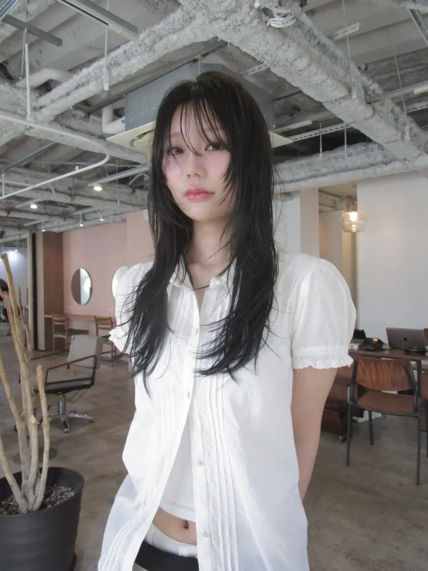 ロング カラー ブラウンカラー 透明感カラー レイヤーカット カット ヘアカラー トリートメント yu maのヘアスタイル