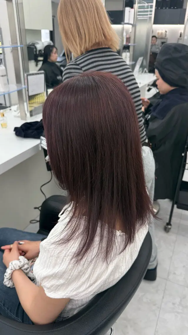 カラー chino /艶カラー🤍のヘアスタイル
