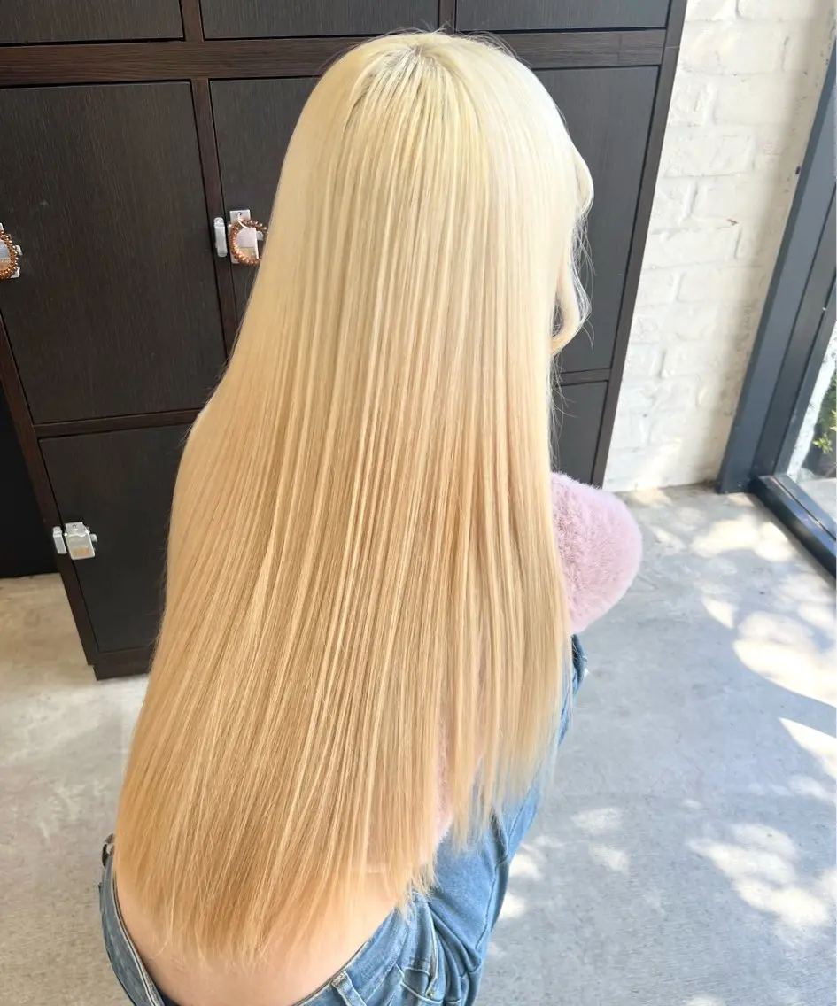 【ホームケア付き】カット＋ブリーチ（リタッチも可）＋トリートメントの写真