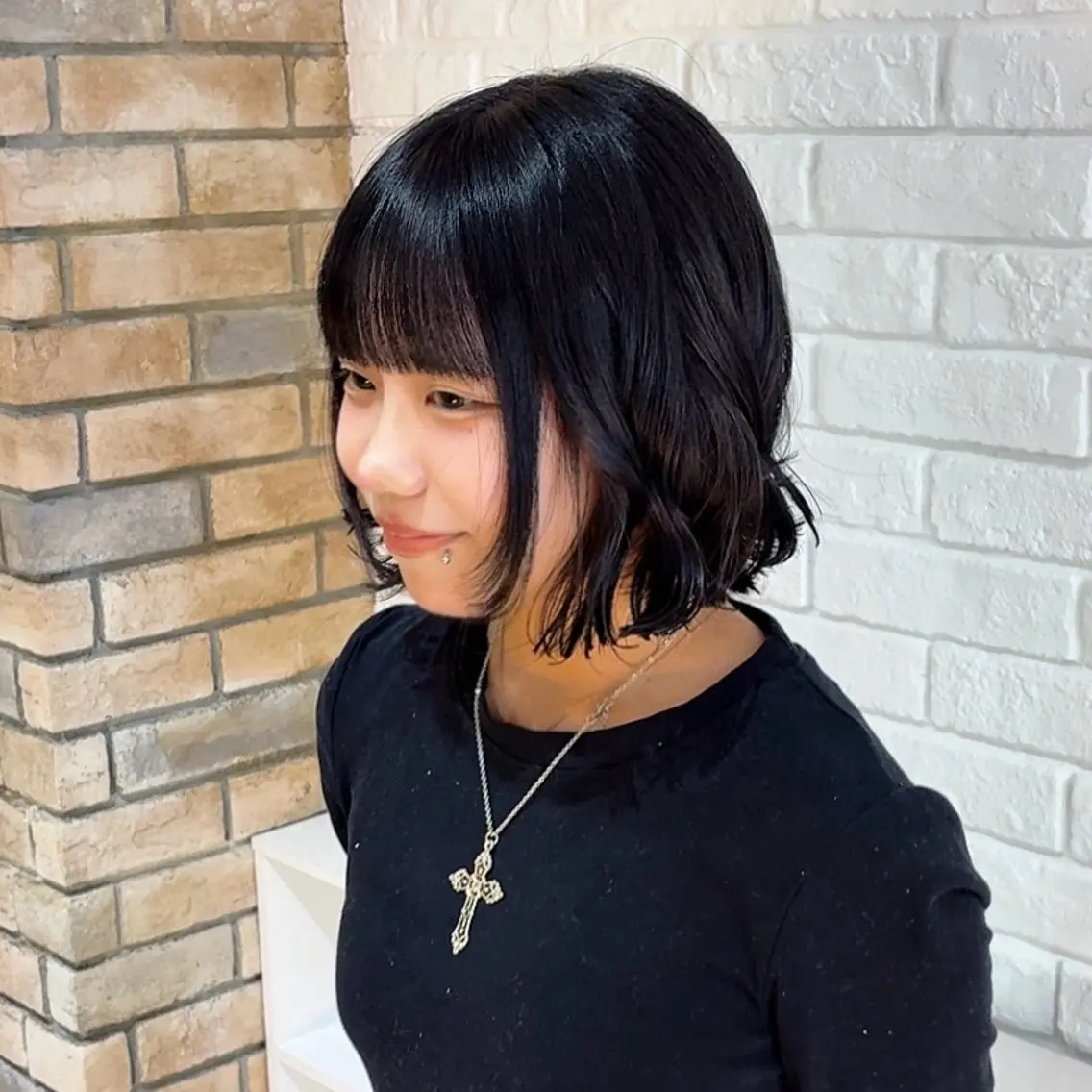 ショート カラー 切りっぱなしボブ ボブ カット ヘアカラー 縮毛矯正 トリートメント 加藤 麻夢のヘアスタイル