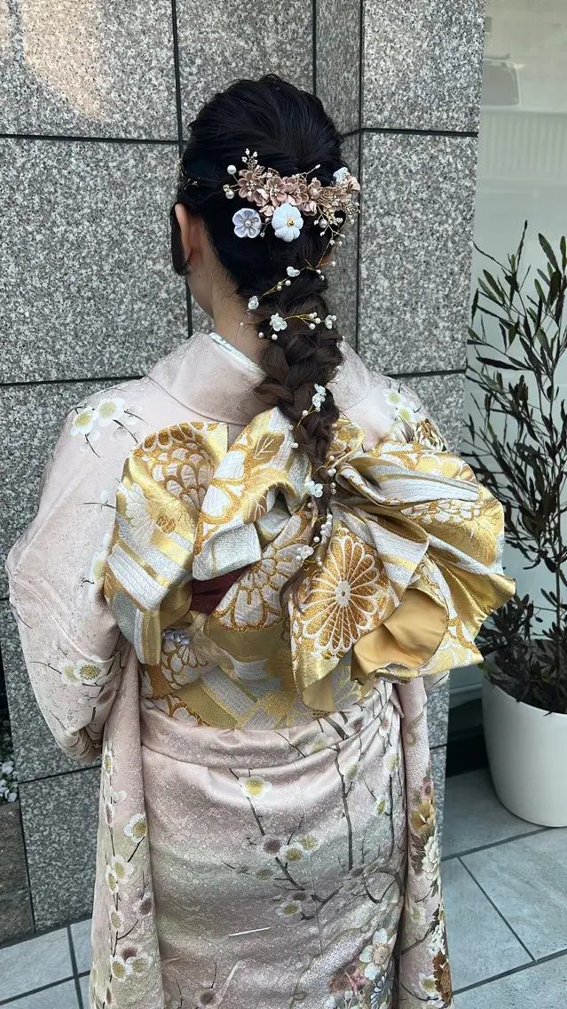 ヘアアレンジ 安達 咲のヘアスタイル