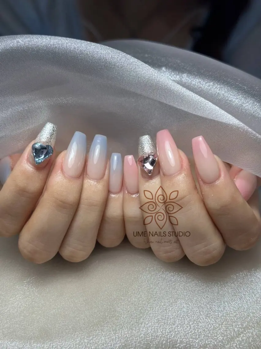 ネイル チークネイル クリアネイル ガーリー キラキラネイル 韓国ネイル Ume Nail Studioのネイルデザイン