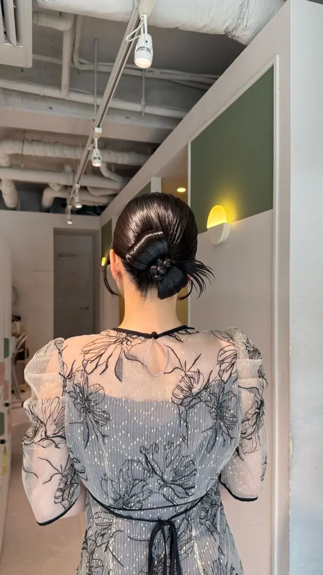 ミディアム ヘアアレンジ ヘアセット 杉田 茉優のヘアスタイル
