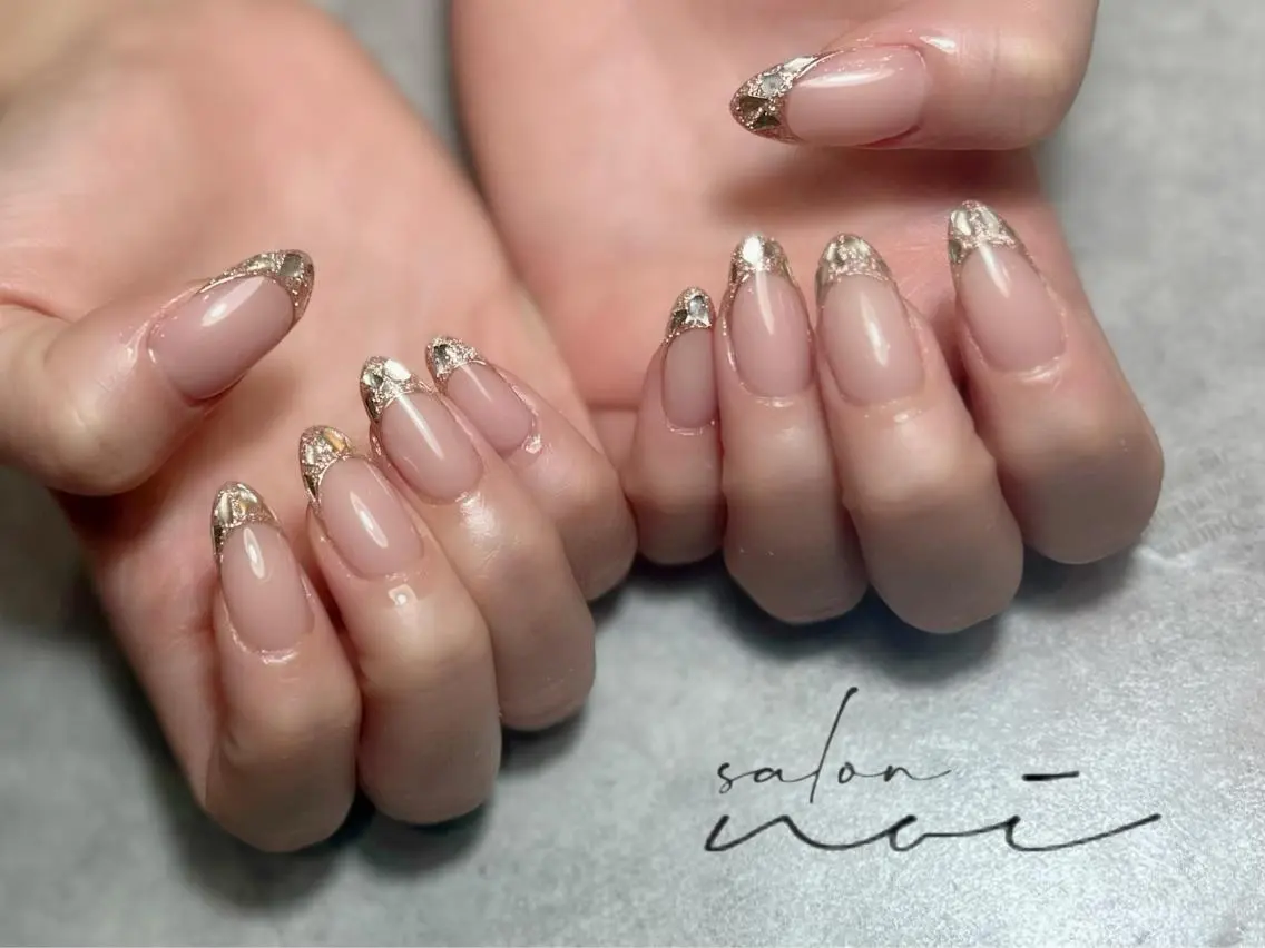 ネイル フレンチネイル ガラスフレンチ ゴールド ピンク ハンドネイル salon noiのネイルデザイン