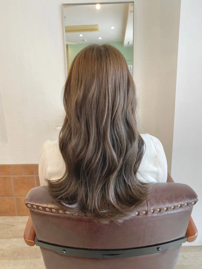カラー 小村 誠也のヘアスタイル