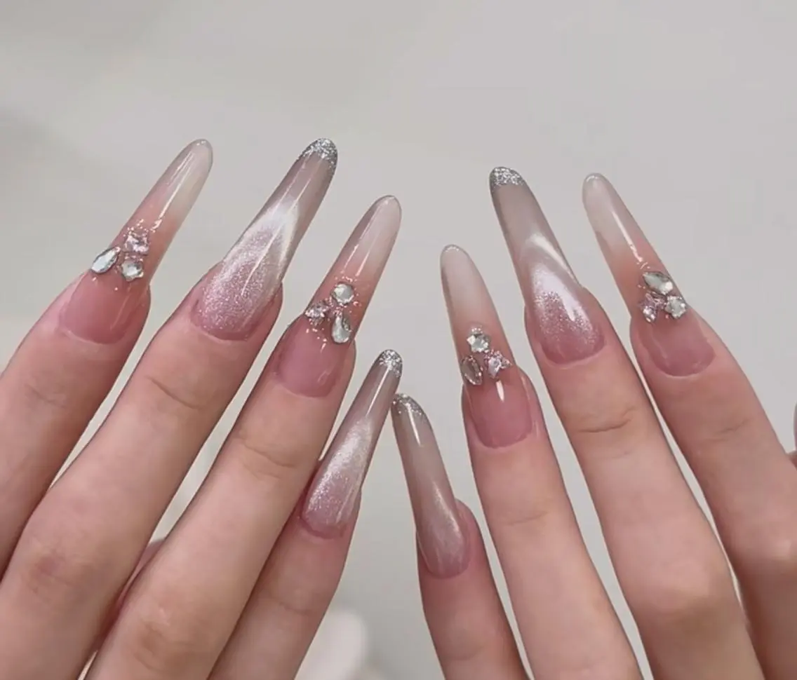 ネイル ハンドネイル 🎀 NaNa_nailのネイルデザイン