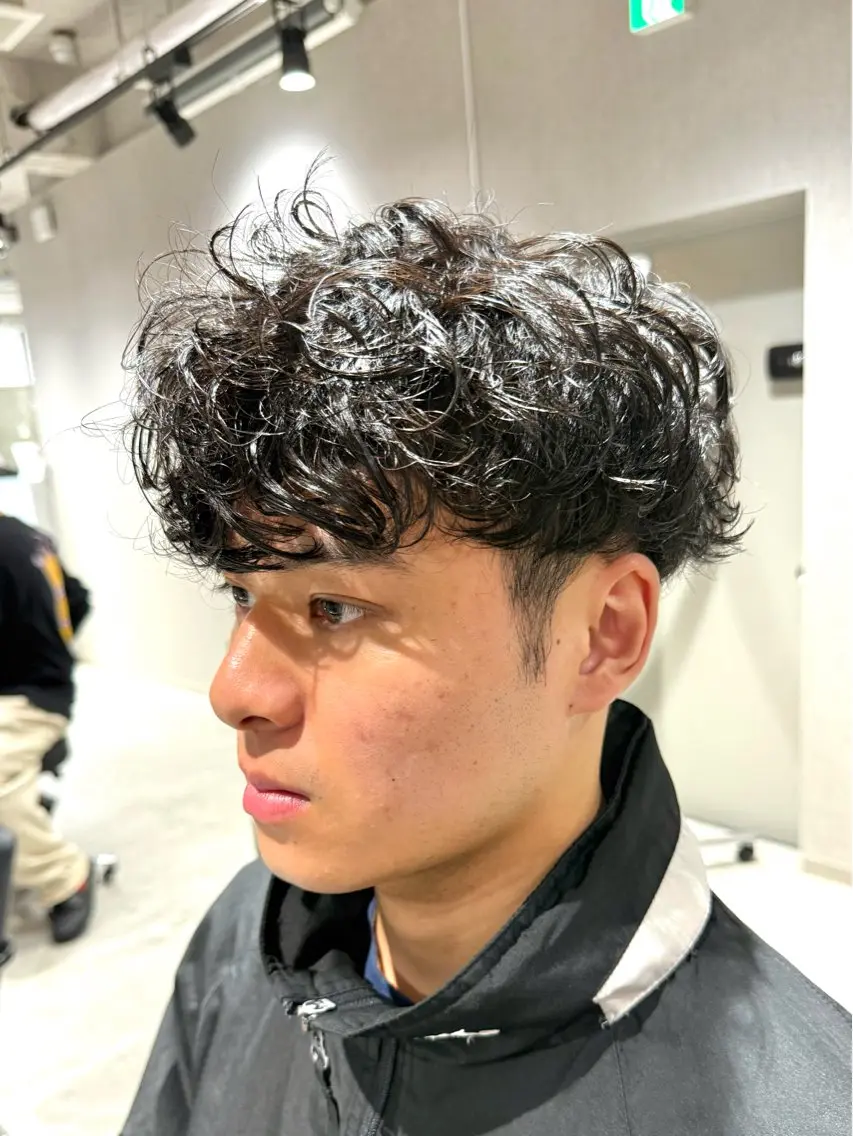 ショート パーマ メンズ スペインカール カット パーマ メンズパーマ職人 パーマ🔥ritaのヘアスタイル