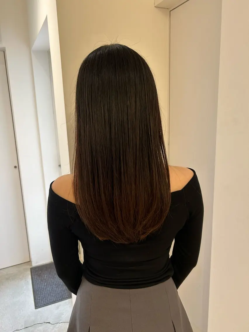 セミロング レイヤーカット 、 、のヘアスタイル