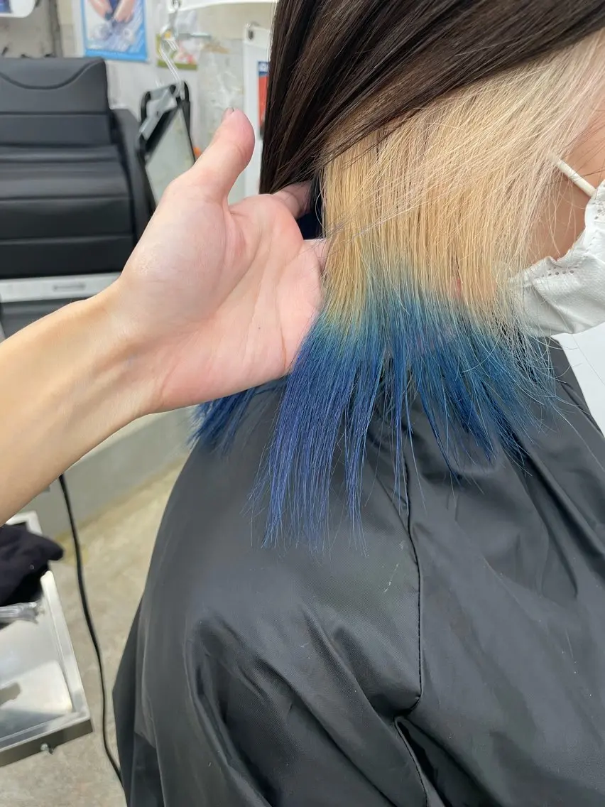 ミディアム カラー インナーカラー 推し ブリーチ  髪質改善のヘアスタイル