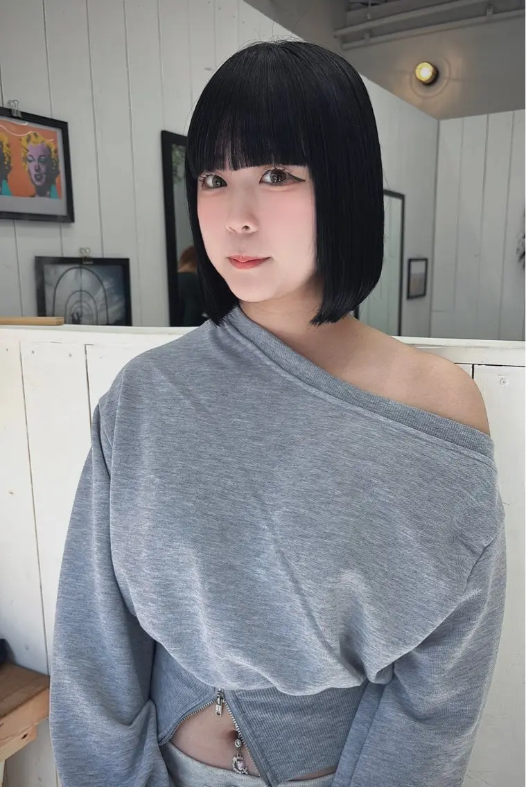 ショート カラー 黒髪 ボブ カット ヘアカラー トリートメント Ann./艶髪 /レイヤーカットのヘアスタイル