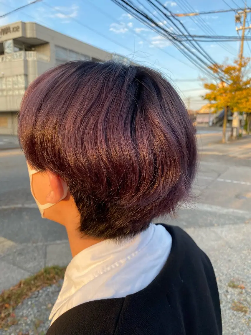 ショート カラー メンズ パープルカラー カット 縮毛矯正 トリートメント 諸岡 玲のヘアスタイル