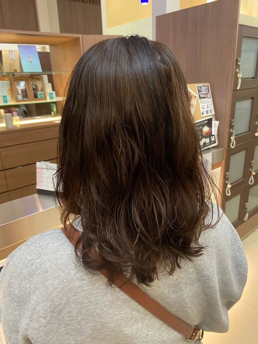 セミロング パーマ セミロングパーマ デジタルパーマ MINENO🌼 ブリーチ⭐️カットのヘアスタイル