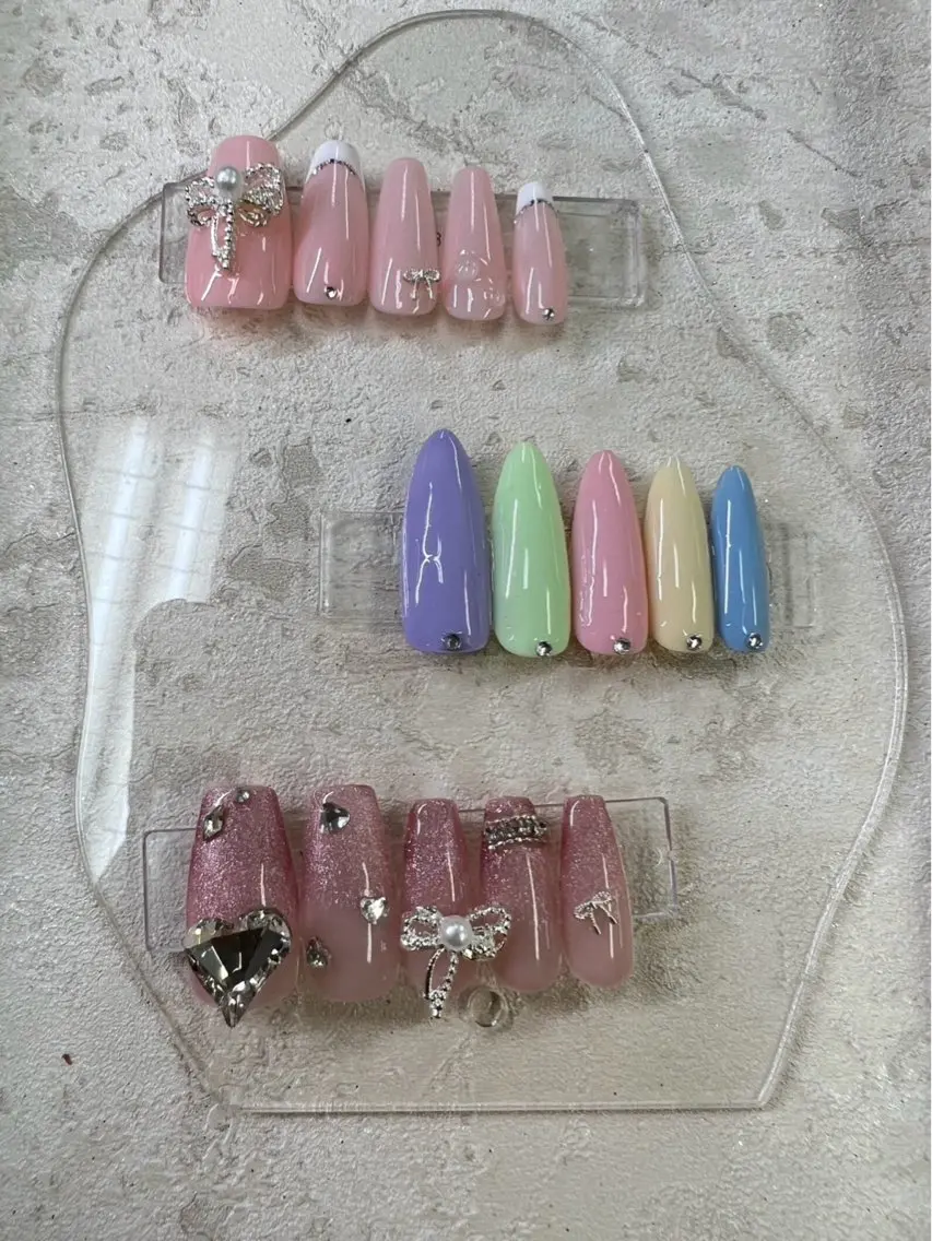 ネイル チークネイル フットネイル フレンチネイル ジェルネイル マグネットネイル Queeens nailのネイルデザイン