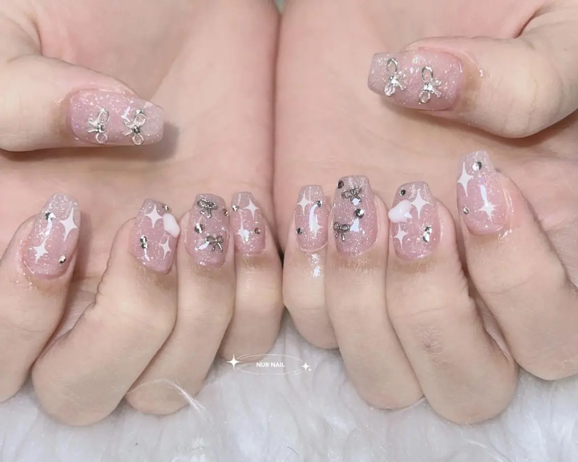 ネイル 🫧NUR NAIL✨のネイルデザイン