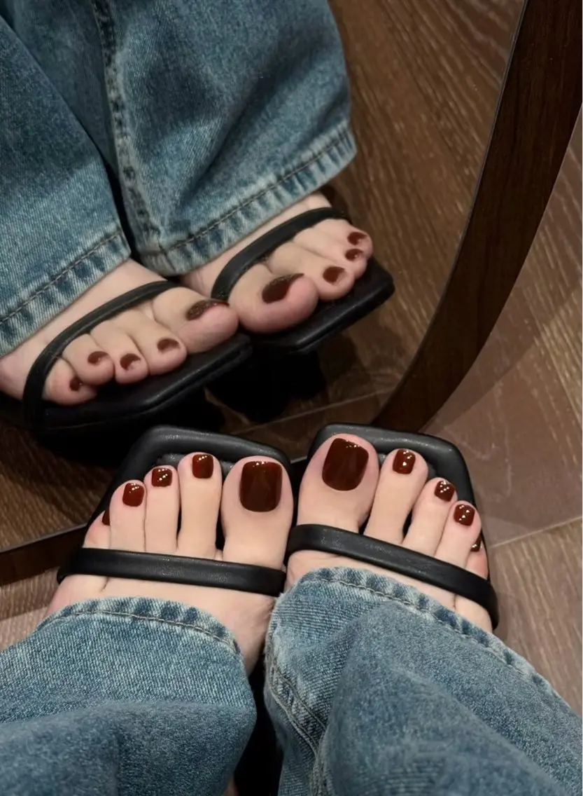 ネイル フットネイル Romosa Nailのネイルデザイン