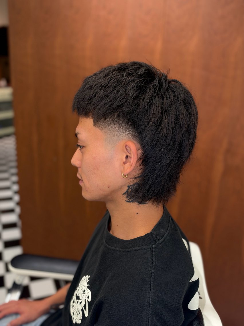 ショート パーマ メンズ フェードカット マレットヘア 岩波 俊貴のヘアスタイル