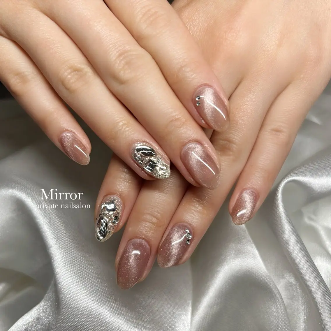 ネイル nailsalon Mirrorのネイルデザイン