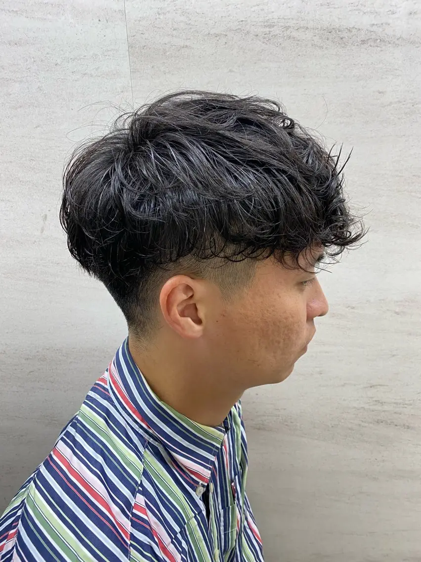 パーマ メンズ 三瓶まい  メンズ/ レディースカット✂️のヘアスタイル
