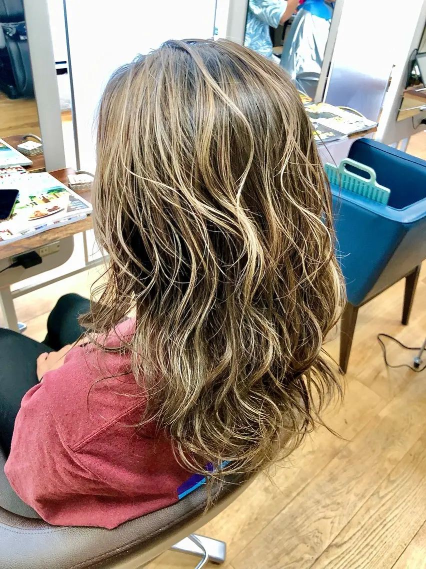 ロング カラー 宮崎 智也のヘアスタイル