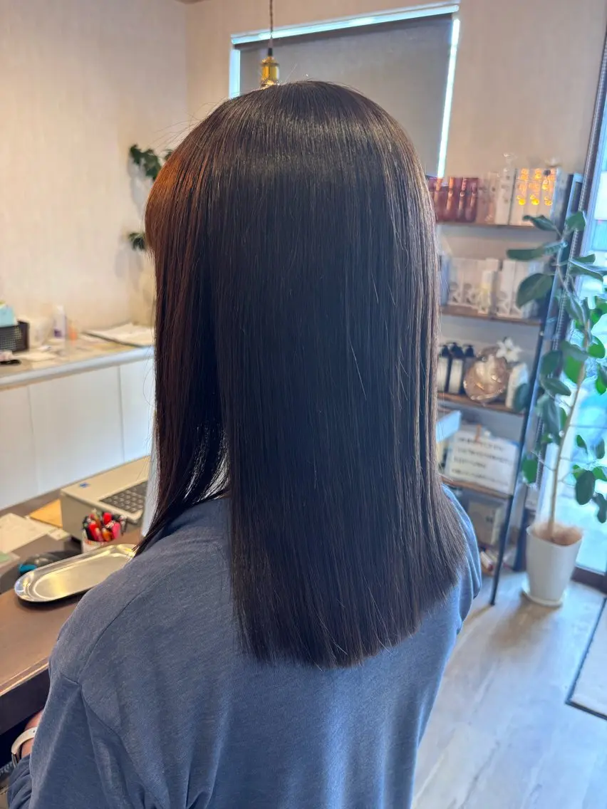 セミロング 縮毛矯正 渡辺 桃花のヘアスタイル