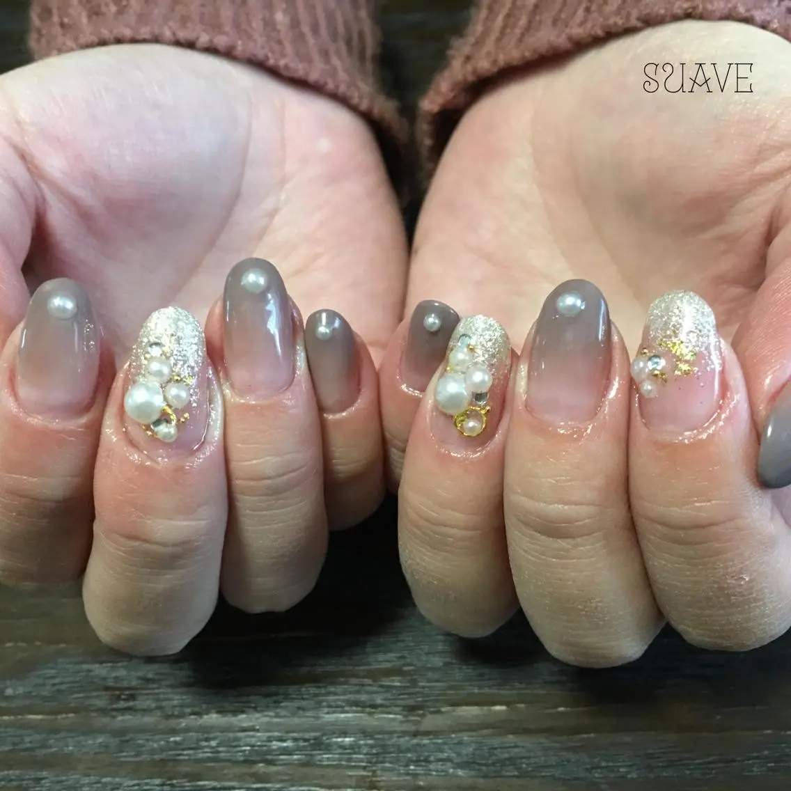 ネイル ブラウン キラキラネイル Nail Suave (シュアーヴ)のネイルデザイン