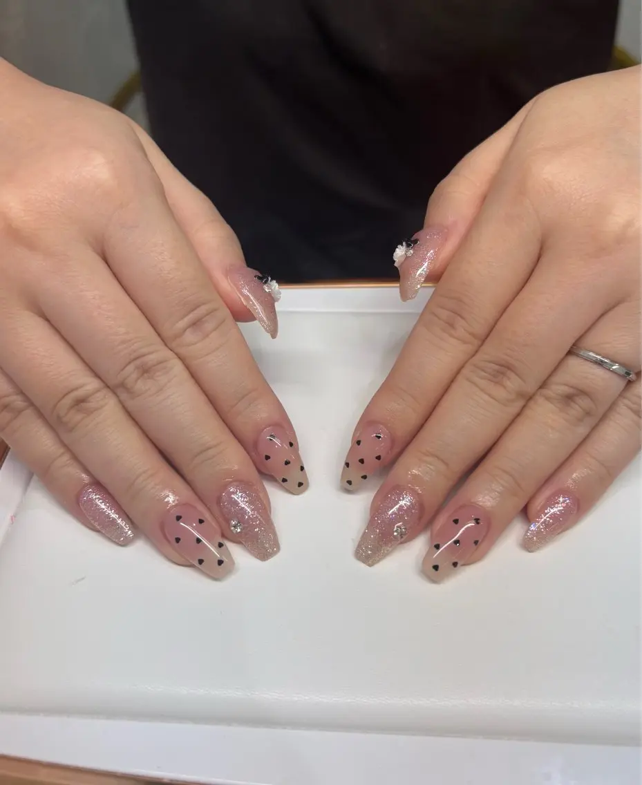 セミロング ハンドネイル enju hinata🎀のネイルデザイン