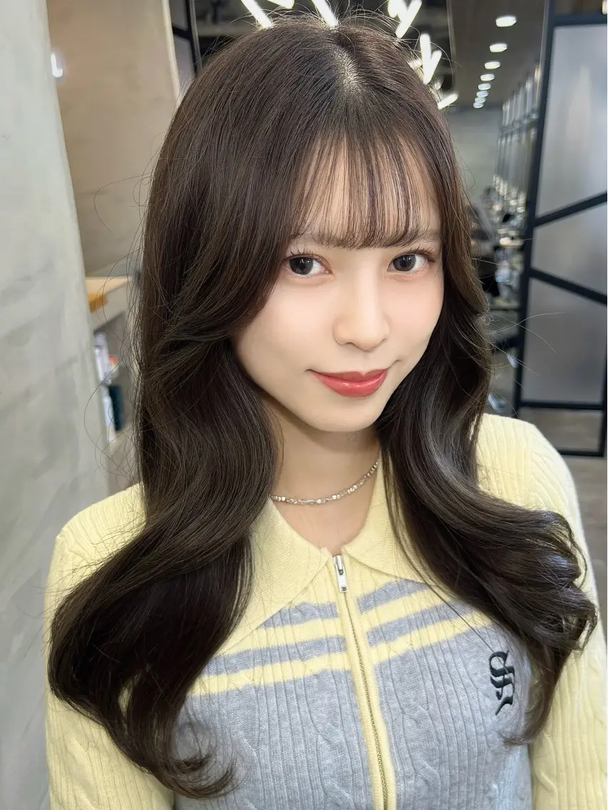 セミロング カラー くびれヘア カット ヘアカラー トリートメント ベテラン美容師が対応 /髪質改善/縮毛矯正のヘアスタイル