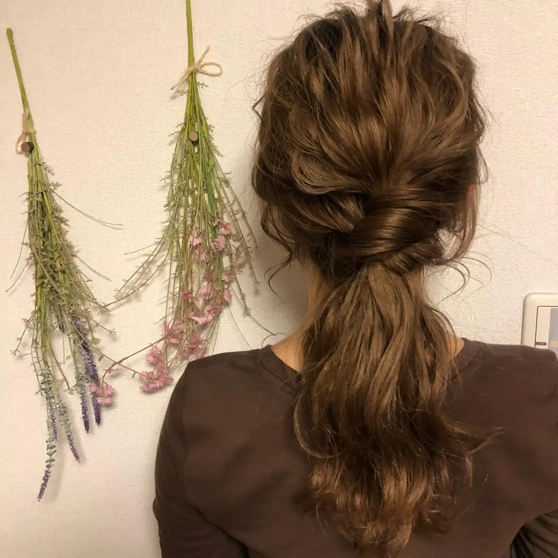 ロング カラー ヘアアレンジ 眼精疲労・首肩こり 専門スパのエステ・リラクイメージ