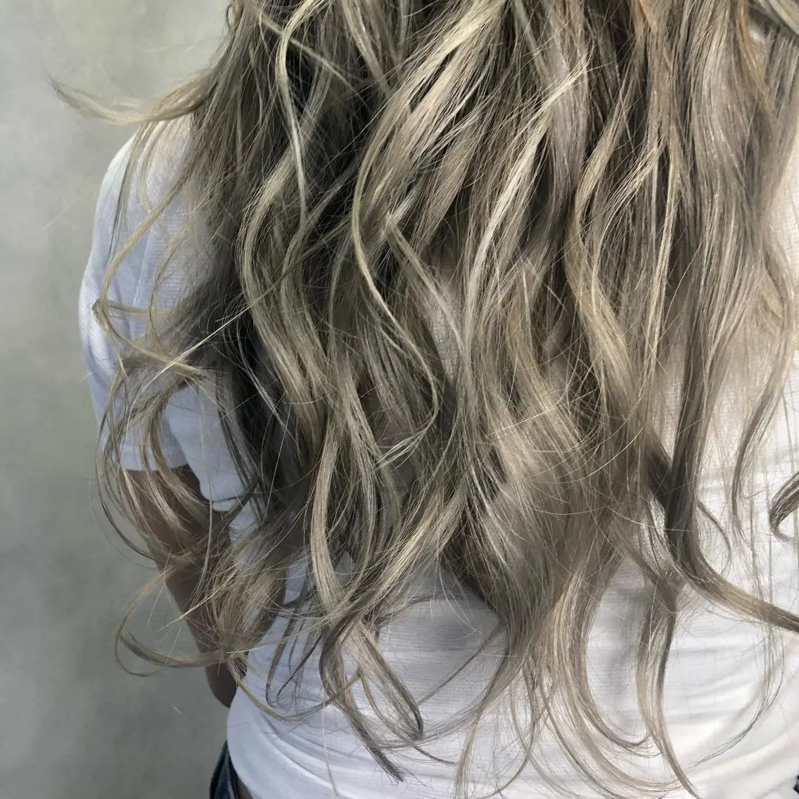 カラー パーマ ブロンド ホワイトブロンド 外国人風カラー ORIKA 美容室のヘアスタイル