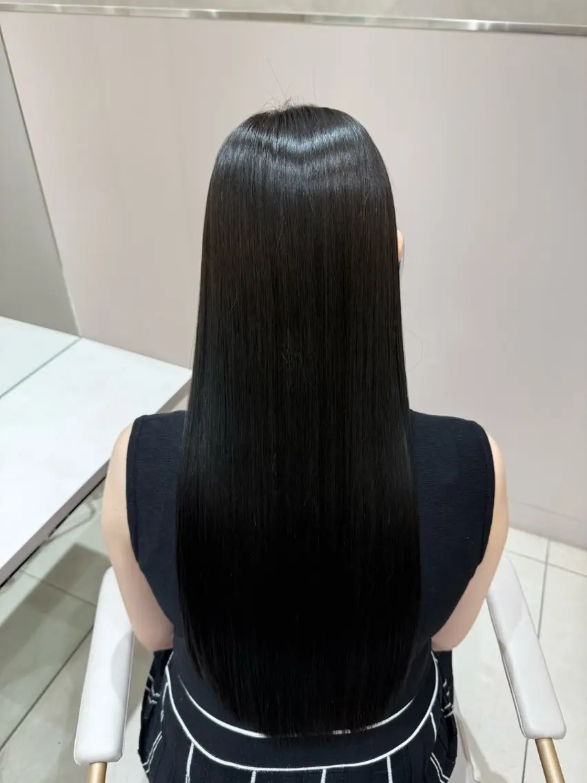 ロング ヘアカラー トリートメント 艶髪/透明感カラー/ 縮毛矯正/三浦優心のヘアスタイル
