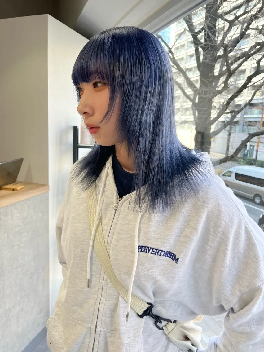 ミディアム カラー 千葉 佑月のヘアスタイル