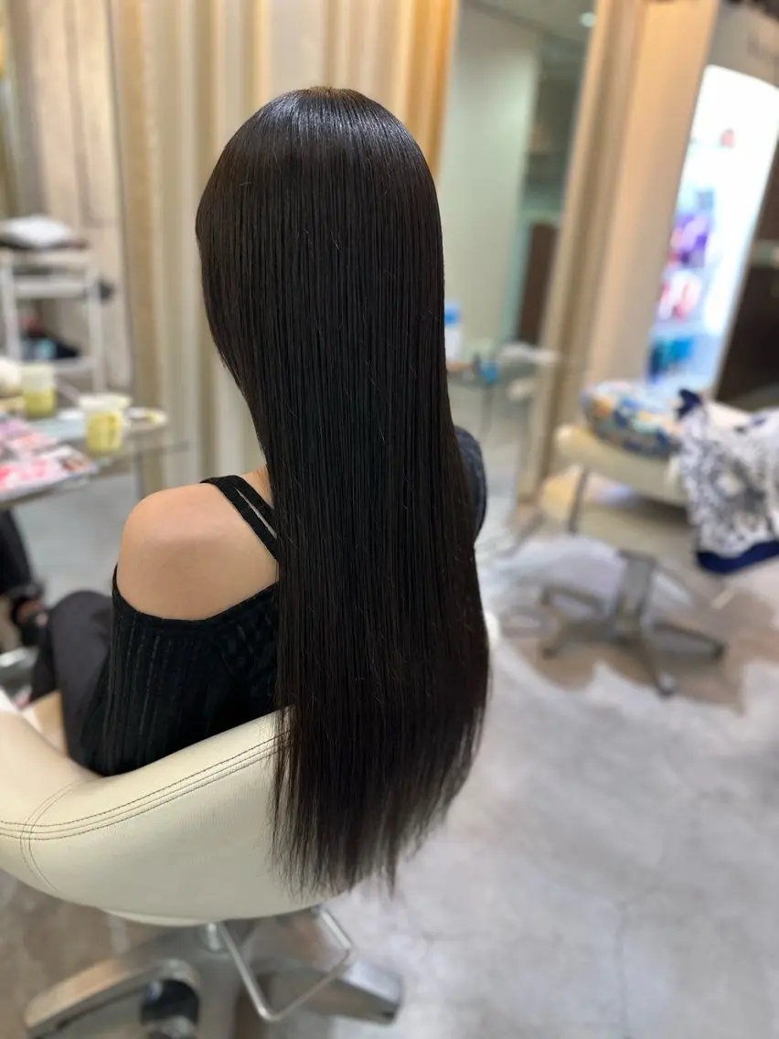 ロング 縮毛矯正 トリートメント アダチ ホノカのヘアスタイル