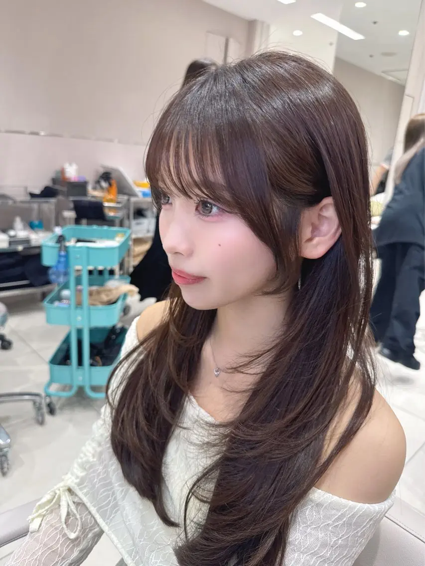 ロング カラー カット ヘアカラー トリートメント ヘッドスパ ヘアセット 韓国ヘア/レイヤー/ 顔まわり/りょーとのヘアスタイル