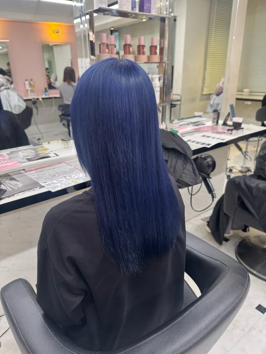 セミロング カラー ヘアアレンジ ブリーチ ケアブリーチ ヘアカラー 🥀レイヤー×ハイト ーントレンドヘア🥀のヘアスタイル
