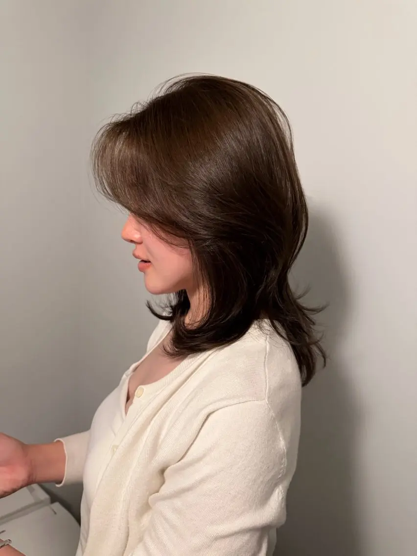 ミディアム カラー 中野 こころのヘアスタイル
