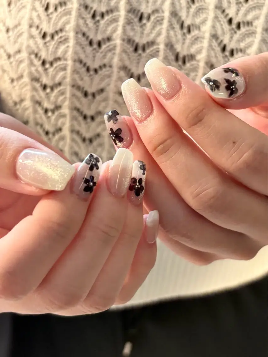 ネイル ハンドネイル rikako OAK溝の口のネイルデザイン