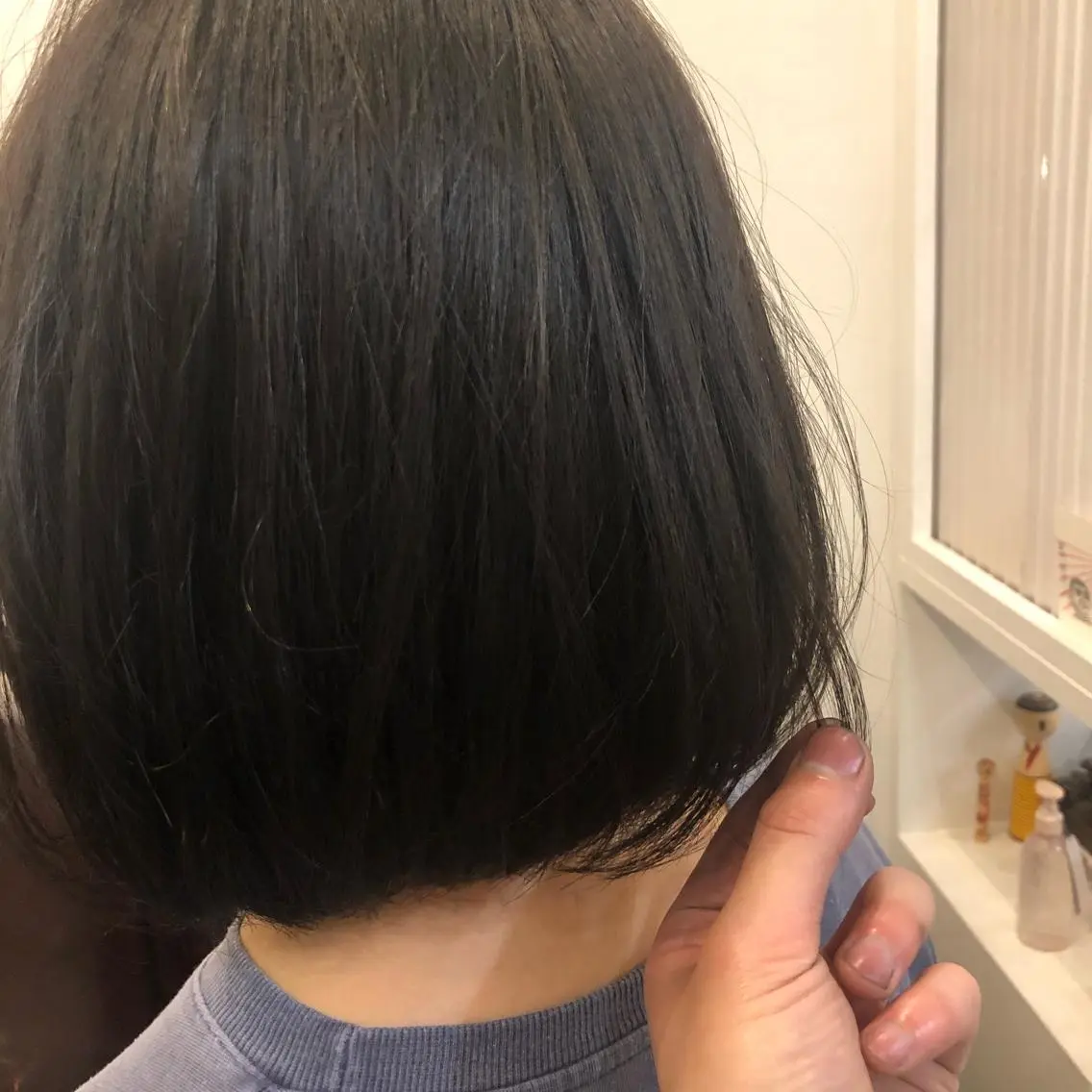 ショート カラー ブルーカラー 畠山 渚のヘアスタイル