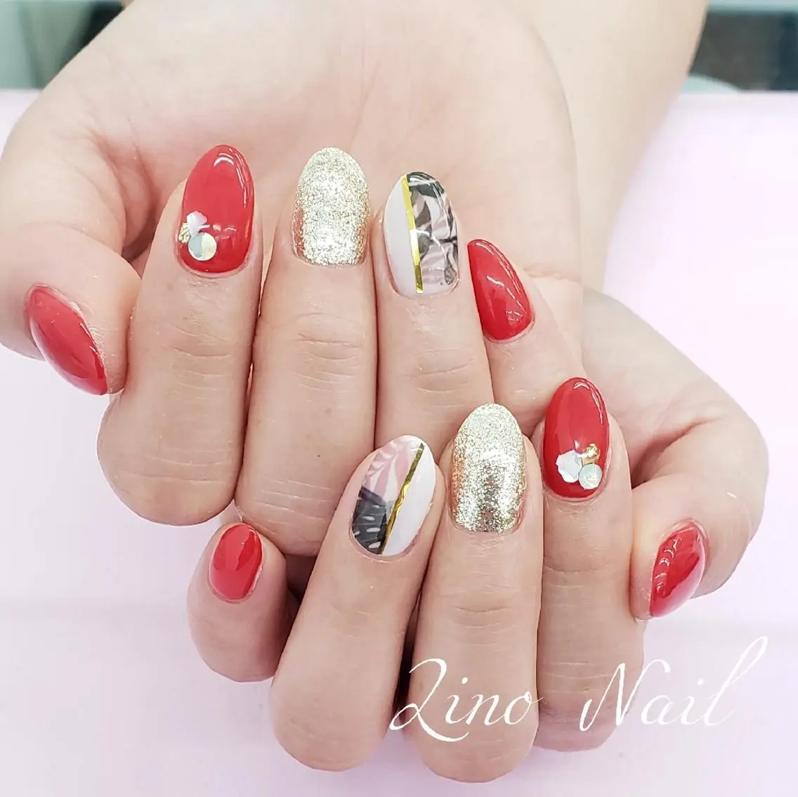 ネイル カジュアル ジェルネイル ゴールド ニュアンスネイル オフィスネイル ハンドネイル Lino Nailのネイルデザイン