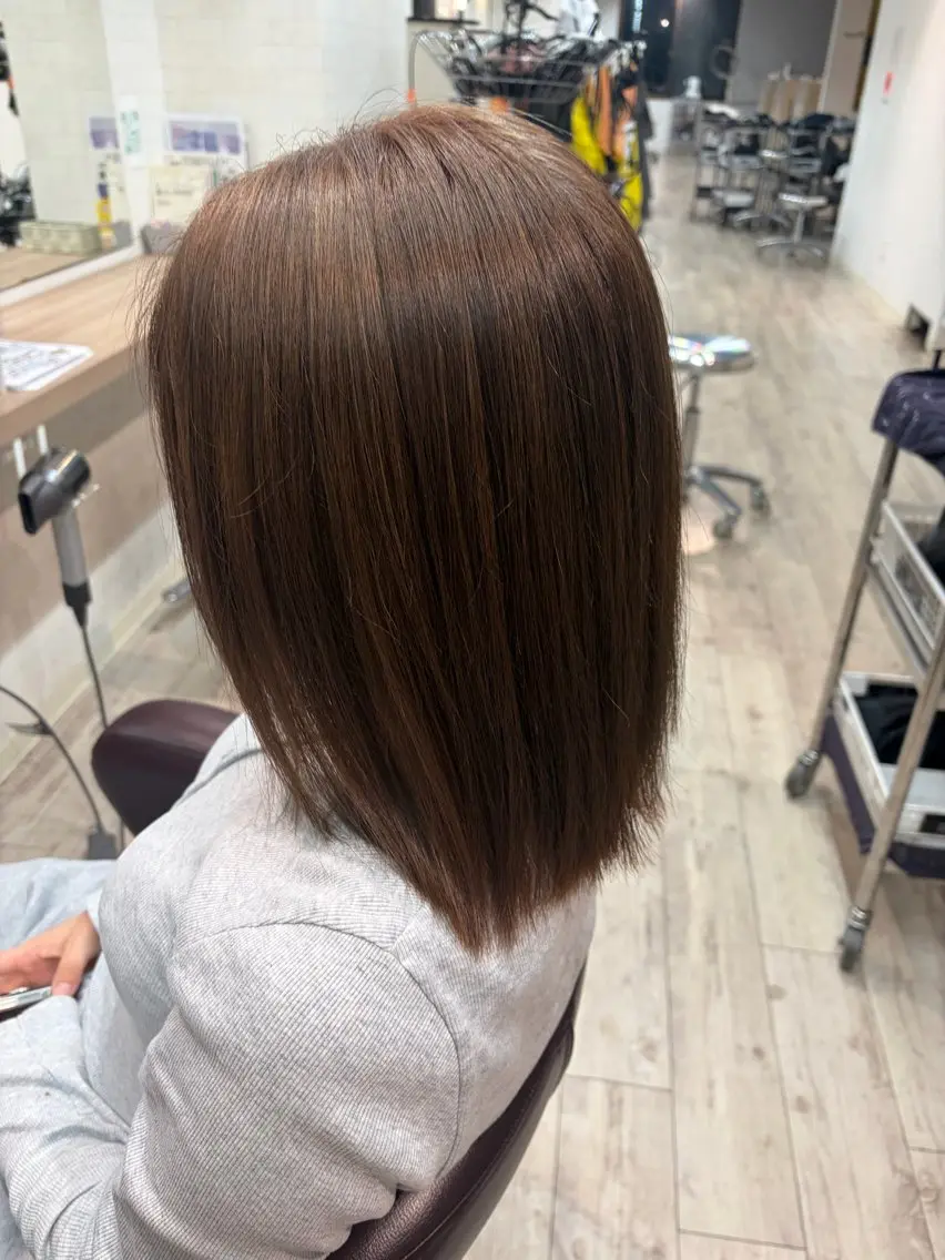 カラー ブリーチ ヘアカラー 大賀 鈴のヘアスタイル