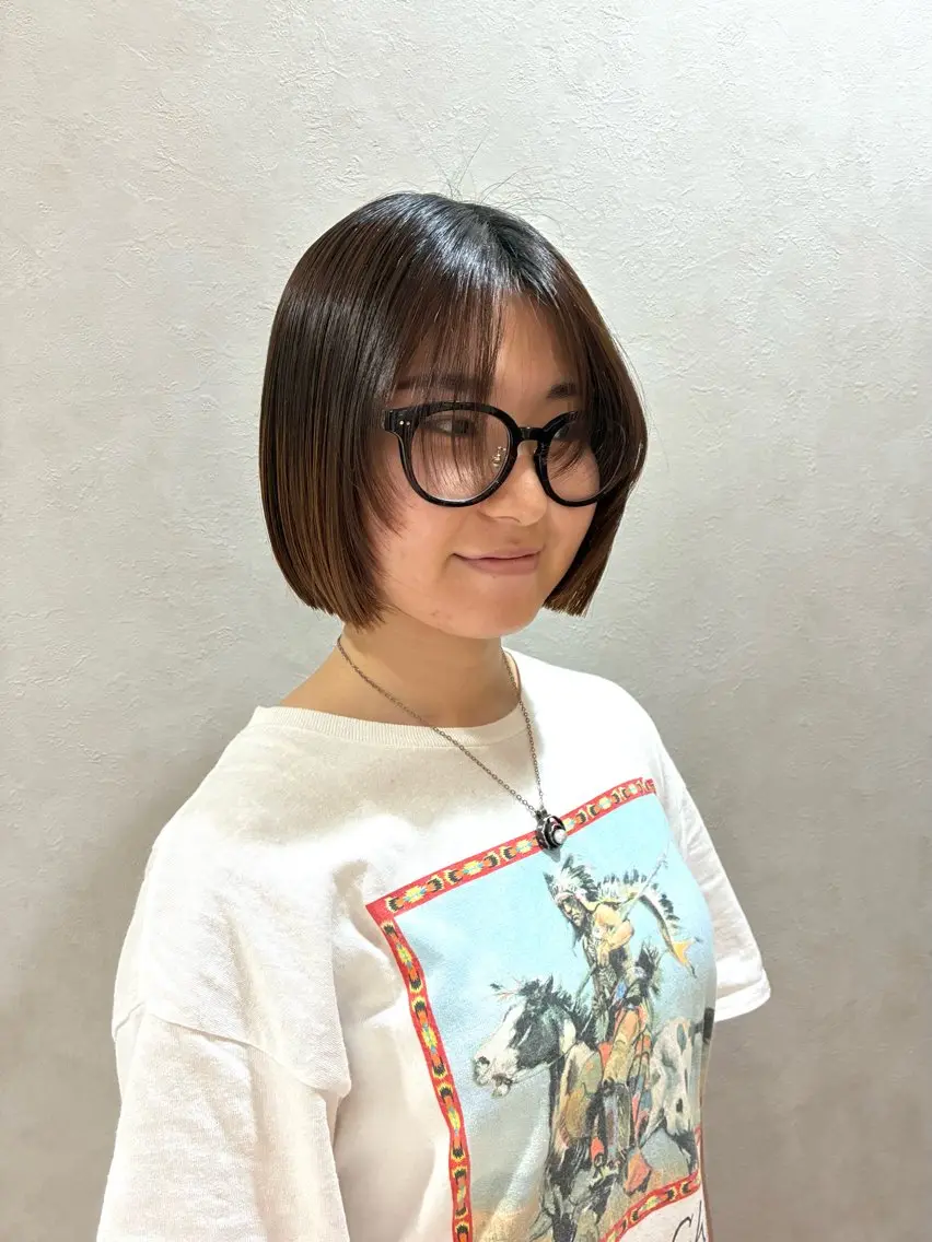 ショート ボブ レイヤーカット カット ヘアカラー 遠藤 玲のヘアスタイル