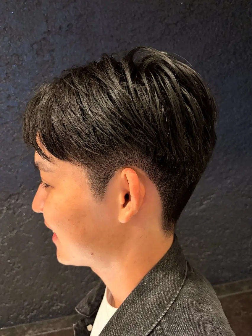 メンズショートスタイル ツーブロックコースの写真