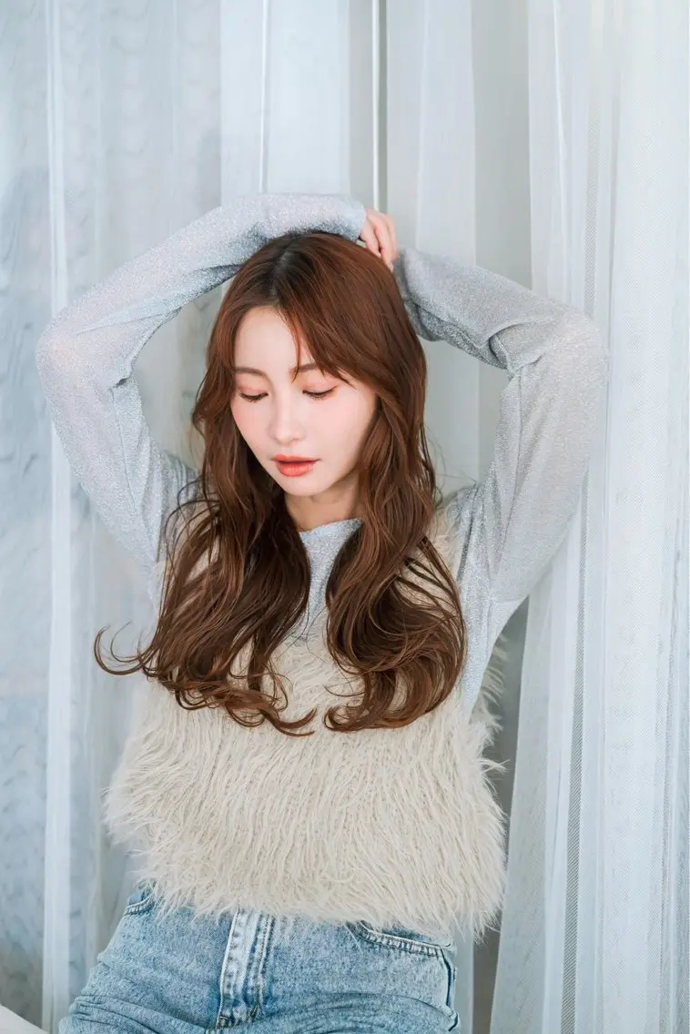 ロング 近藤 若菜のヘアスタイル