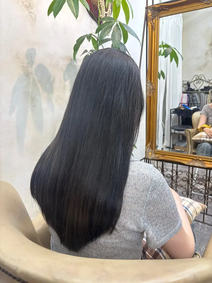 カラー ふたつやゆら🤎ྀི カラー、縮毛矯正のヘアスタイル