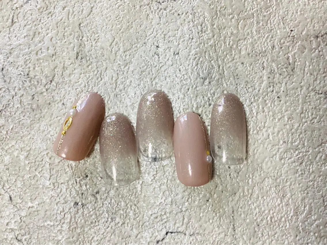 ネイル オーロラネイル フラワーネイル フットネイル フレンチネイル ジェルネイル mogunail &blowのネイルデザイン