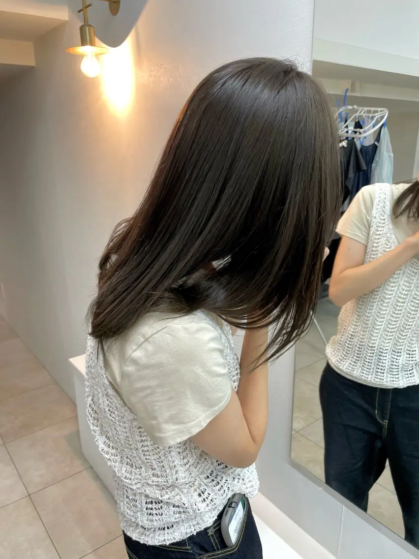 カラー ヘアカラー 相澤 陽菜のヘアスタイル