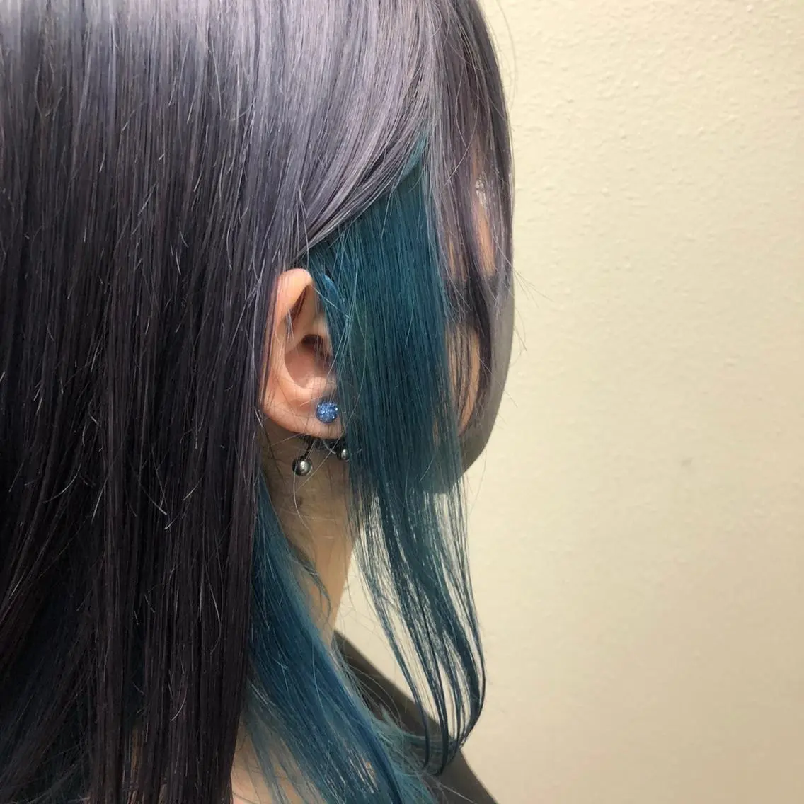 ミディアム カラー アディクシーカラー アッシュ バレイヤージュ ミストバング ベージュカラー ヘアカラー トリートメント ヘアセット 髪質改善色素改善特化 keiのヘアスタイル