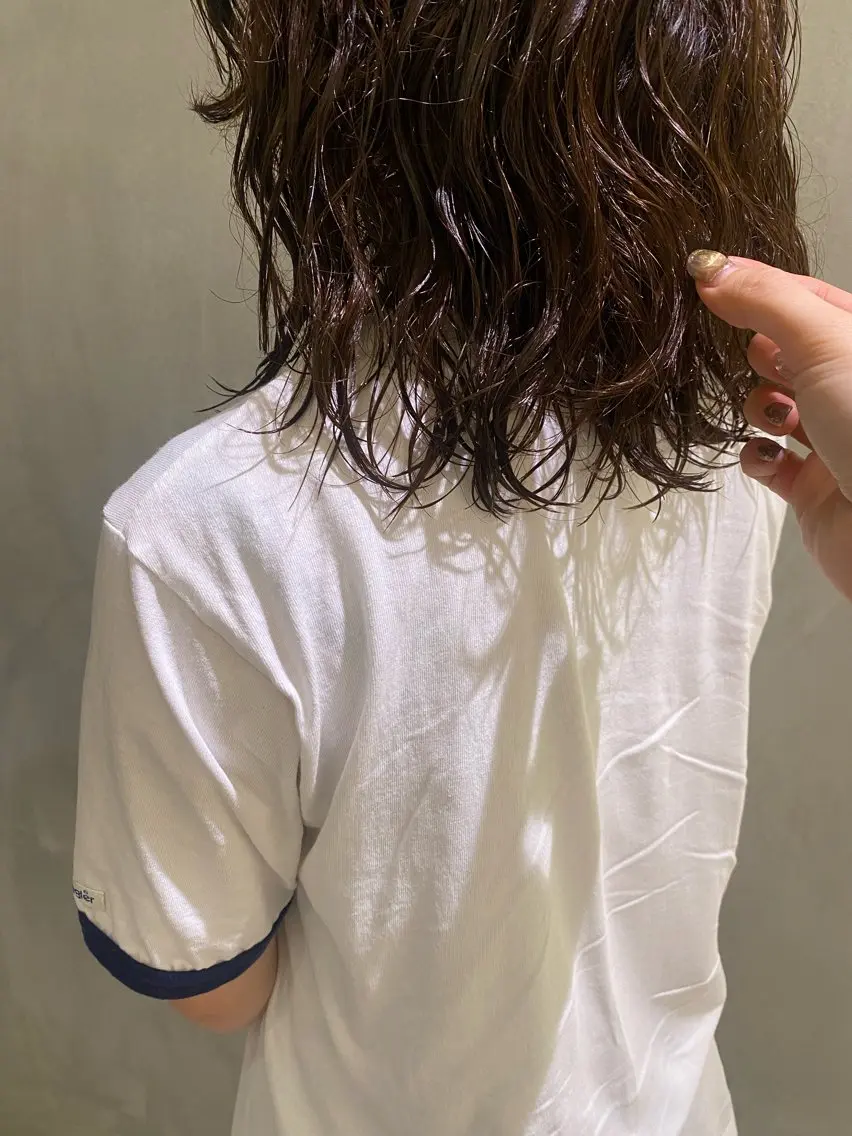 ミディアム いとう ほのかのヘアスタイル