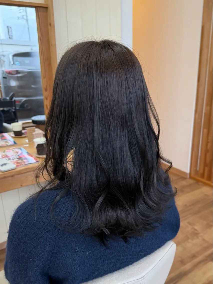 セミロング カット ヘアカラー トリートメント 艶髪カラー/髪質改善 細貝 舞利のヘアスタイル
