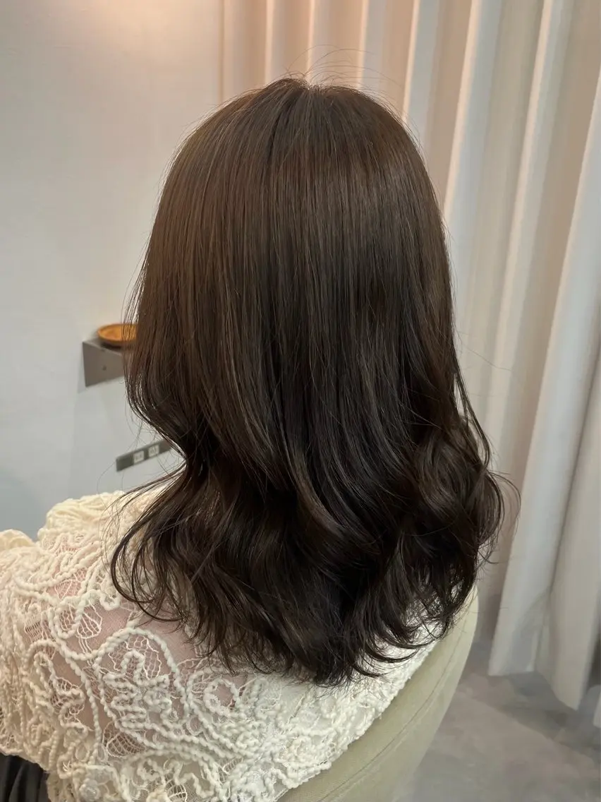 セミロング カラー ブラウンカラー マロンブラウン ヘアカラー トリートメント 駒場 まといのヘアスタイル